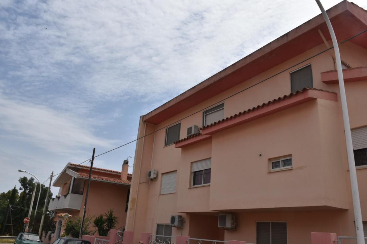 Sa Mariposa Bed & Breakfast Muravera Bagian luar foto