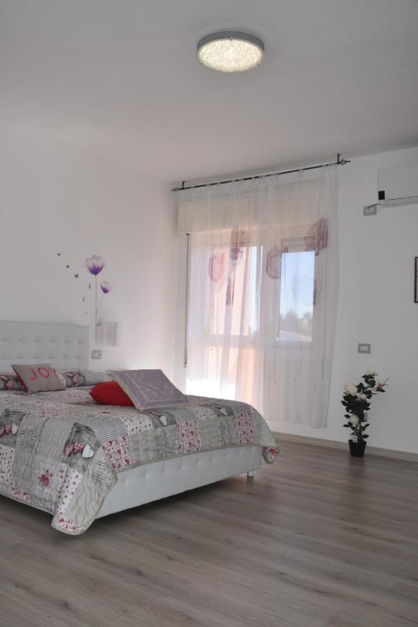 Sa Mariposa Bed & Breakfast Muravera Bagian luar foto