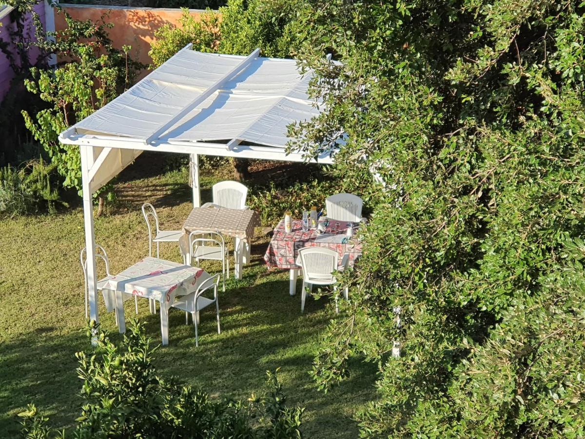 Sa Mariposa Bed & Breakfast Muravera Bagian luar foto